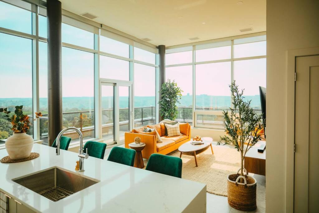 New - Luxury 2Br Penthouse Apt In Central Halifax Exterior foto