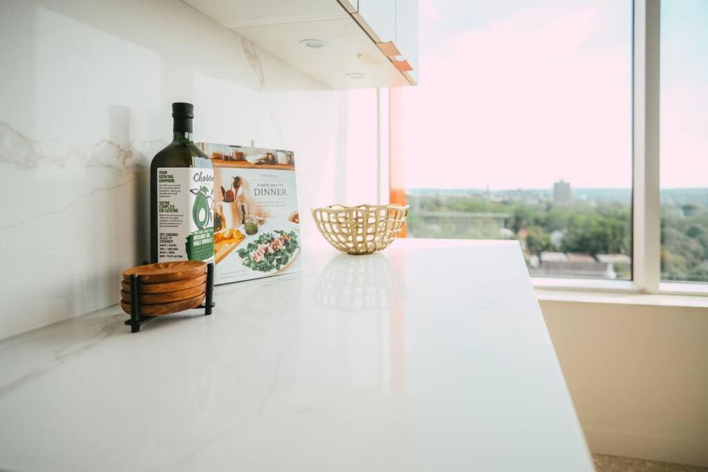 New - Luxury 2Br Penthouse Apt In Central Halifax Exterior foto