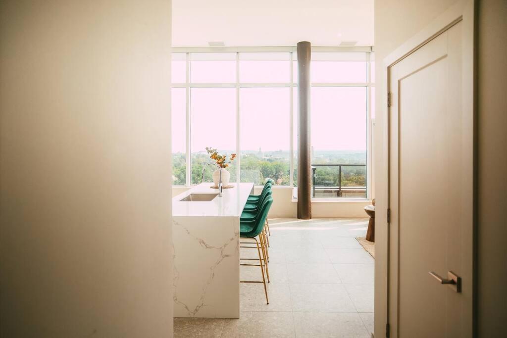 New - Luxury 2Br Penthouse Apt In Central Halifax Exterior foto